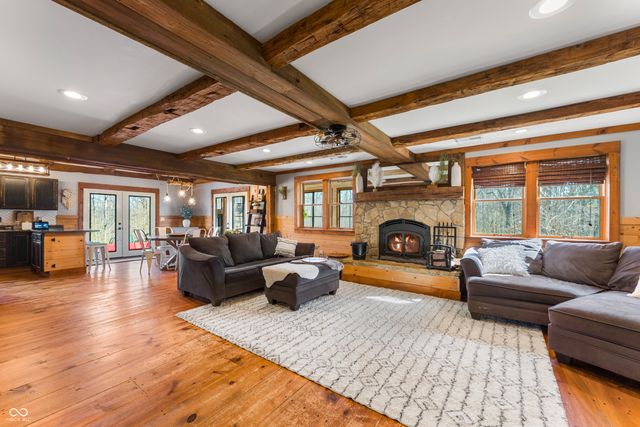 12980 W Lake Road, Seymour, IN 47274
