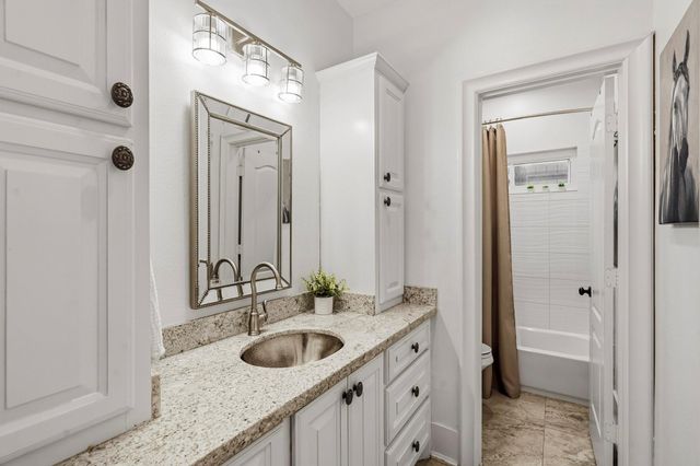 3103 Brundrett Road, Wallis, TX 77485