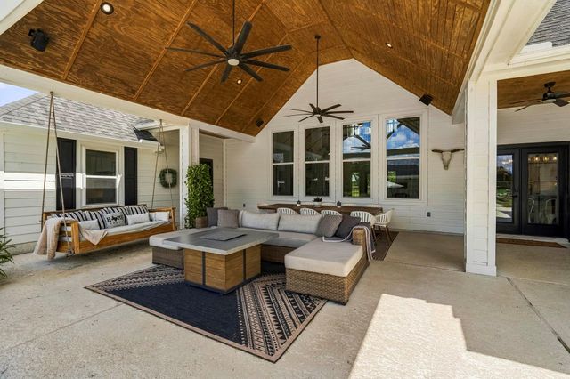 3103 Brundrett Road, Wallis, TX 77485