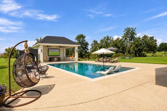 3103 Brundrett Road, Wallis, TX 77485