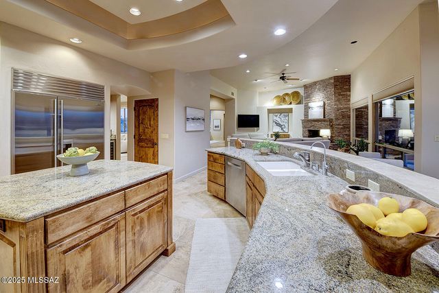 1933 Quiet Canyon Drive, Tucson, AZ 85718