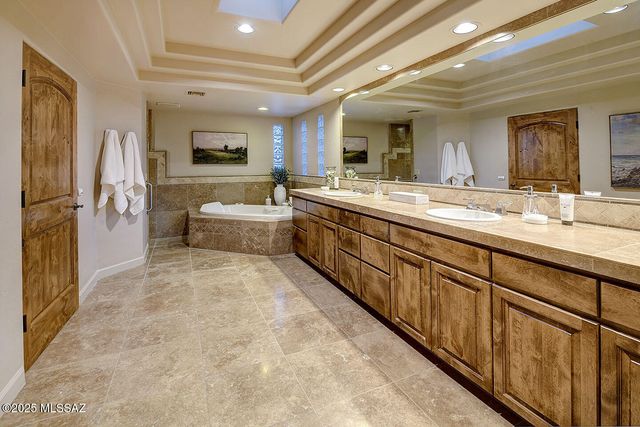 1933 Quiet Canyon Drive, Tucson, AZ 85718