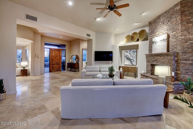 1933 Quiet Canyon Drive, Tucson, AZ 85718