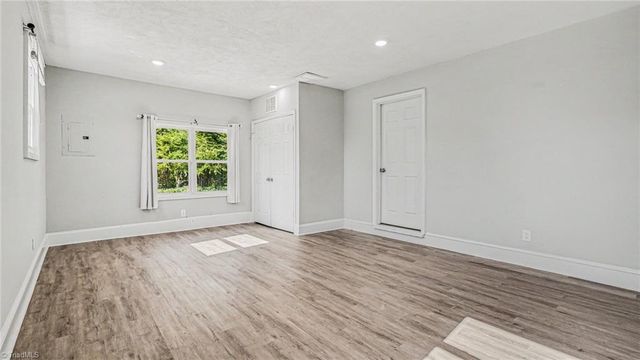 4219 Langden Drive, Winston-salem, NC 27107