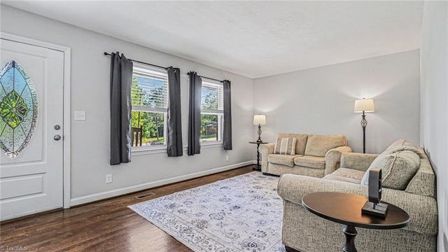 4219 Langden Drive, Winston-salem, NC 27107