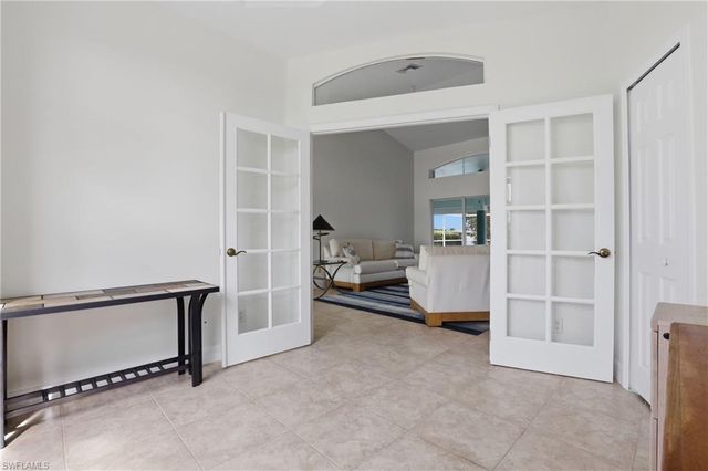 419 SW 12th ST, Cape Coral, FL 33991