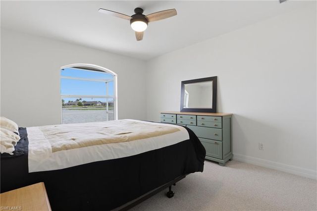 419 SW 12th ST, Cape Coral, FL 33991