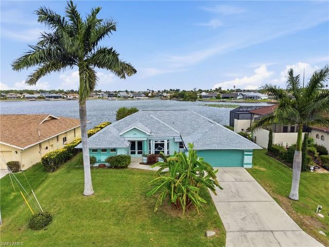 419 SW 12th ST, Cape Coral, FL 33991