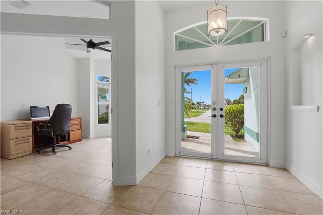 419 SW 12th ST, Cape Coral, FL 33991