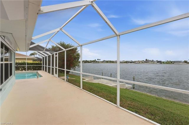419 SW 12th ST, Cape Coral, FL 33991
