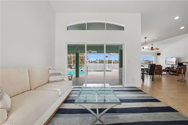 419 SW 12th ST, Cape Coral, FL 33991