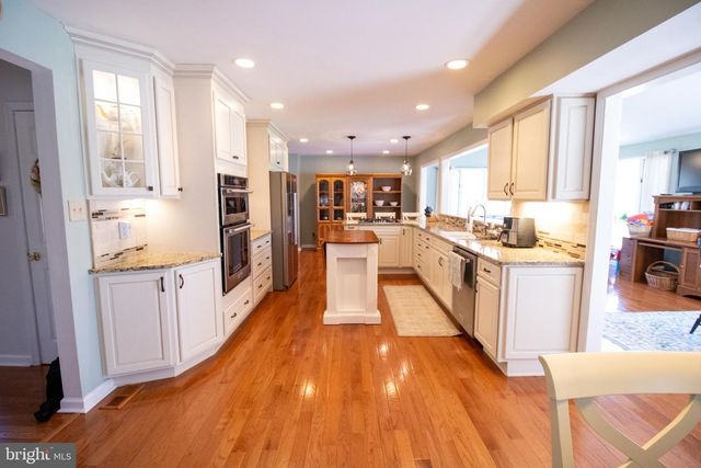 226 FAWN MEADOWS DR, Mount Royal, NJ 08061