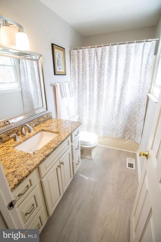 226 FAWN MEADOWS DR, Mount Royal, NJ 08061