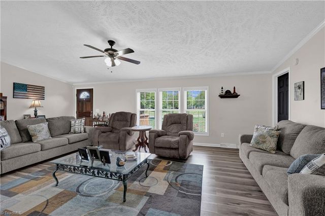 1008 Pine Ridge Drive, Hamptonville, NC 27020