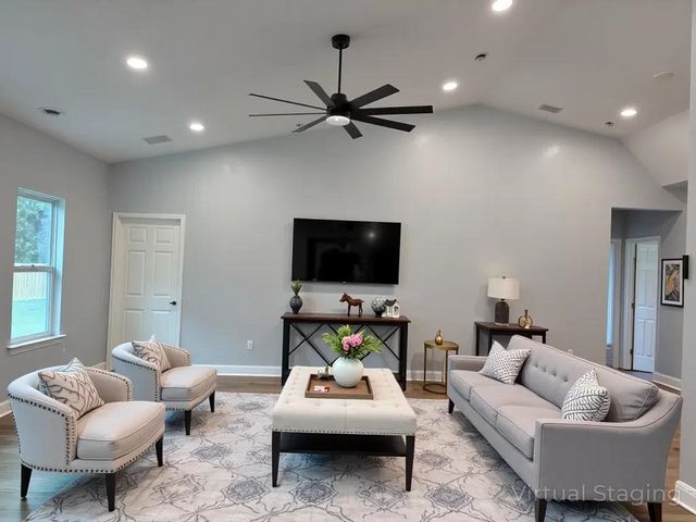 62 Frank Run, Midway, FL 32343