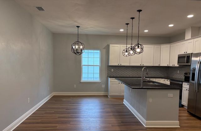 62 Frank Run, Midway, FL 32343