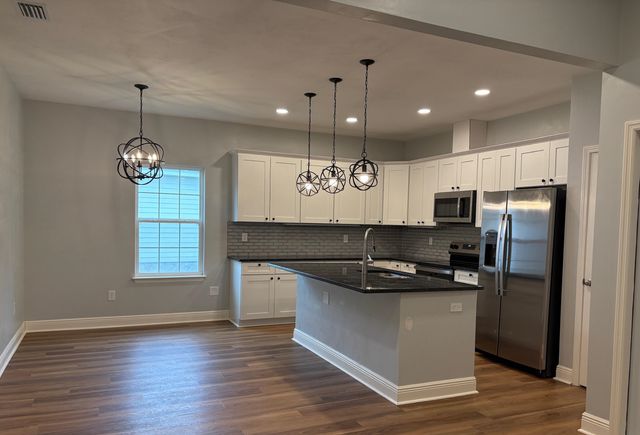 62 Frank Run, Midway, FL 32343