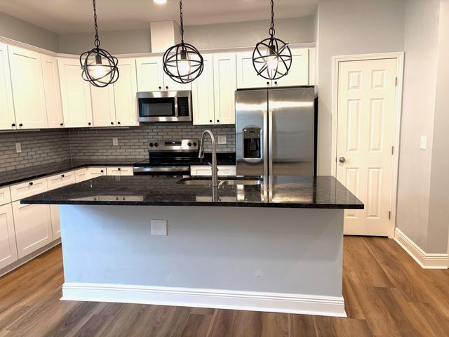 62 Frank Run, Midway, FL 32343