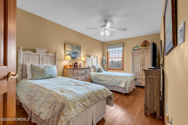 10 Waters Edge, Brielle, NJ 08730