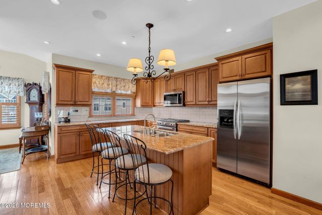 10 Waters Edge, Brielle, NJ 08730