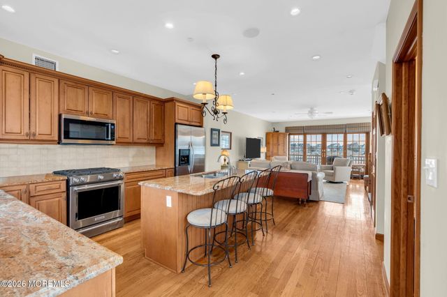 10 Waters Edge, Brielle, NJ 08730