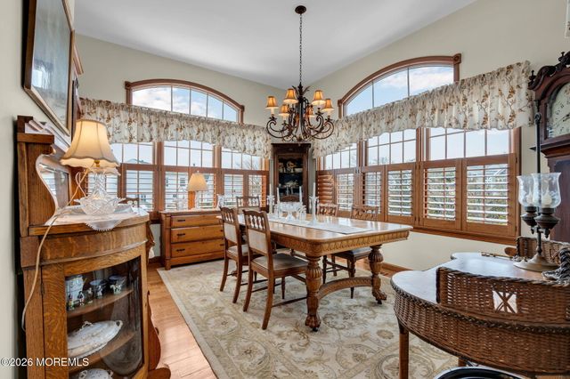 10 Waters Edge, Brielle, NJ 08730