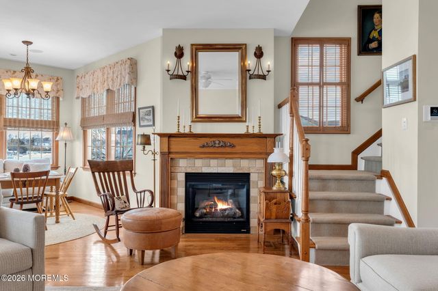 10 Waters Edge, Brielle, NJ 08730