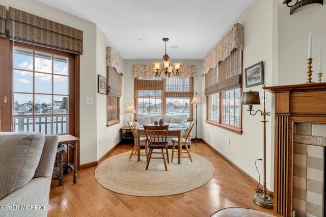 10 Waters Edge, Brielle, NJ 08730