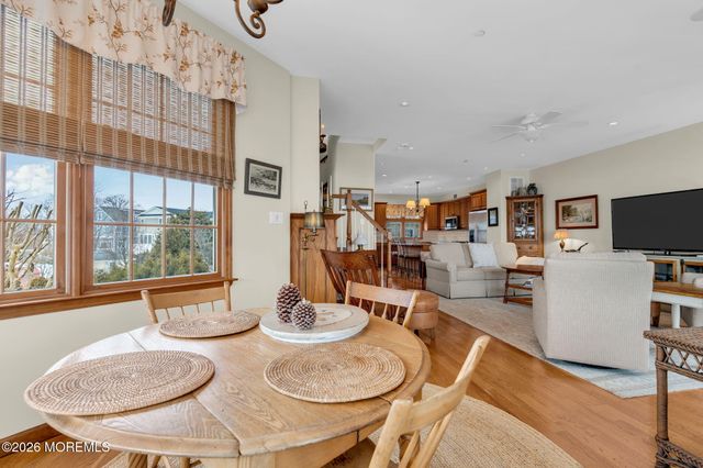 10 Waters Edge, Brielle, NJ 08730