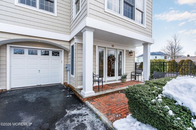 10 Waters Edge, Brielle, NJ 08730