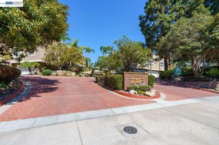 8591 Via Mallorca F, San Diego, CA 92037