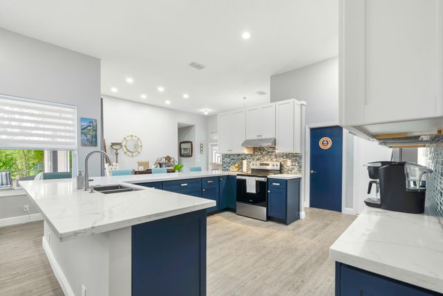 102 SW 120th Lane, Coral Springs, FL 33071