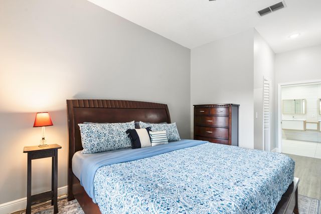 102 SW 120th Lane, Coral Springs, FL 33071