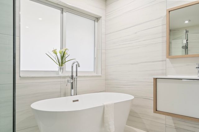 102 SW 120th Lane, Coral Springs, FL 33071