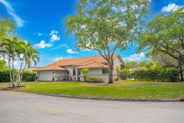 102 SW 120th Lane, Coral Springs, FL 33071
