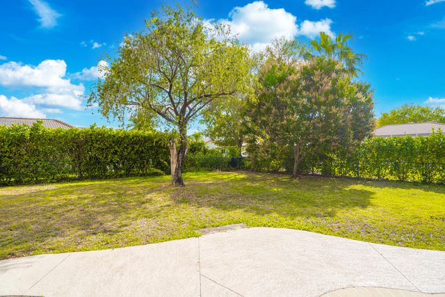 102 SW 120th Lane, Coral Springs, FL 33071