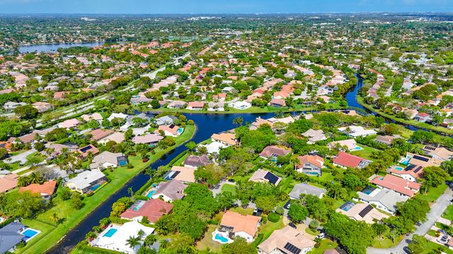 102 SW 120th Lane, Coral Springs, FL 33071