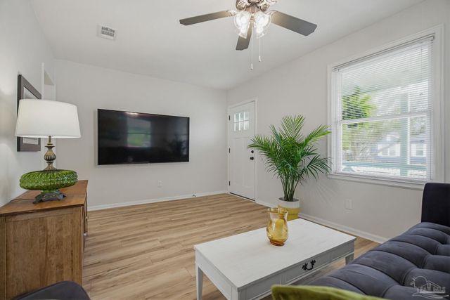 314 Flannan Rd, Pensacola, FL 32507