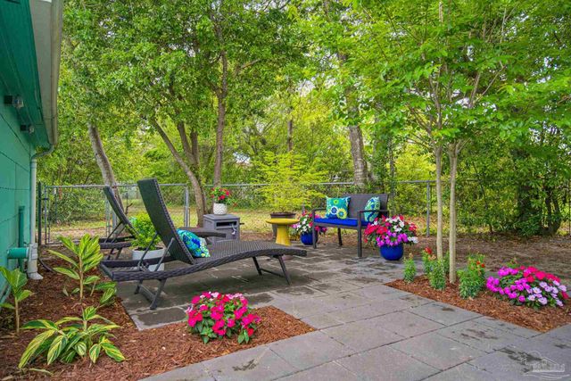 314 Flannan Rd, Pensacola, FL 32507