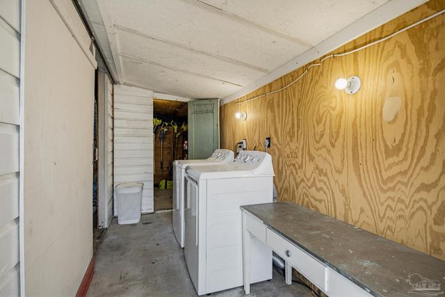314 Flannan Rd, Pensacola, FL 32507