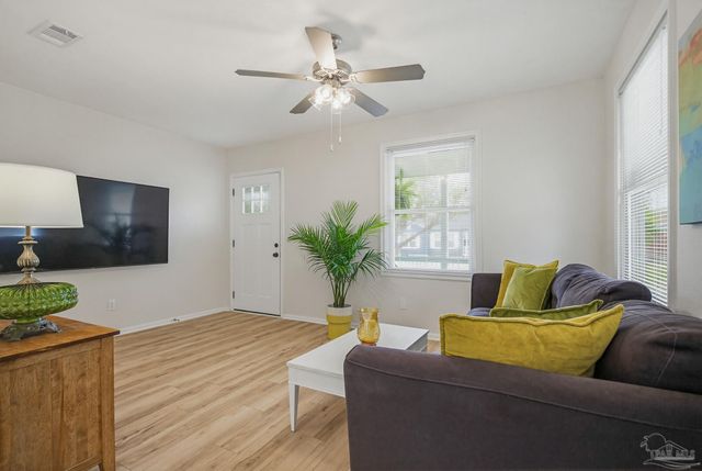 314 Flannan Rd, Pensacola, FL 32507