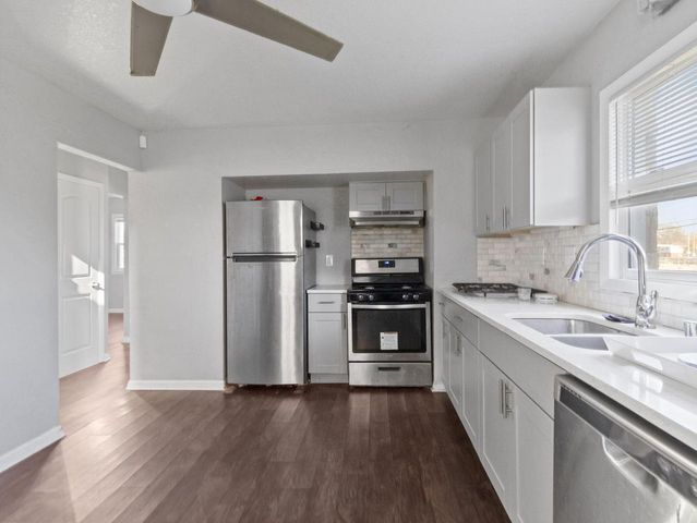 4768 N 52nd STREET, Milwaukee, WI 53218