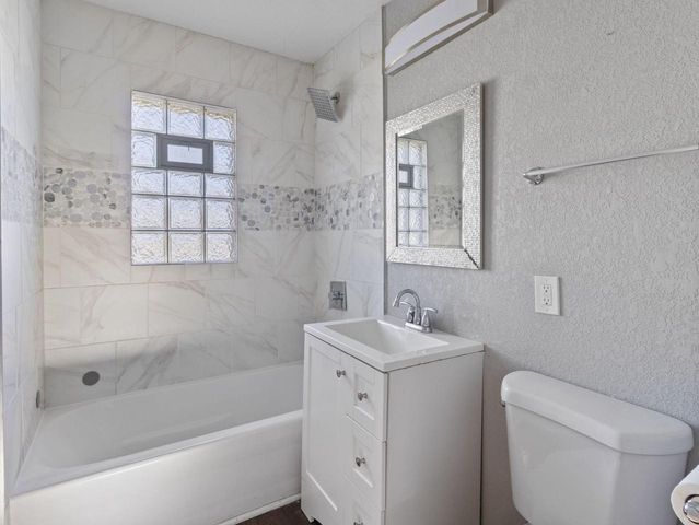 4768 N 52nd STREET, Milwaukee, WI 53218