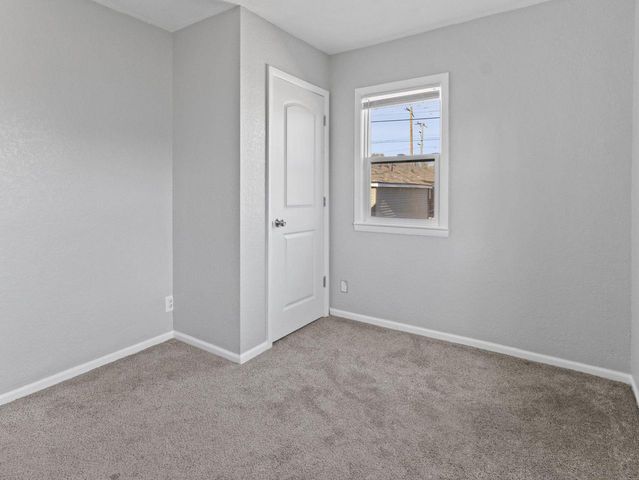 4768 N 52nd STREET, Milwaukee, WI 53218