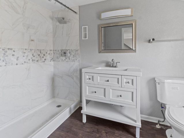 4768 N 52nd STREET, Milwaukee, WI 53218