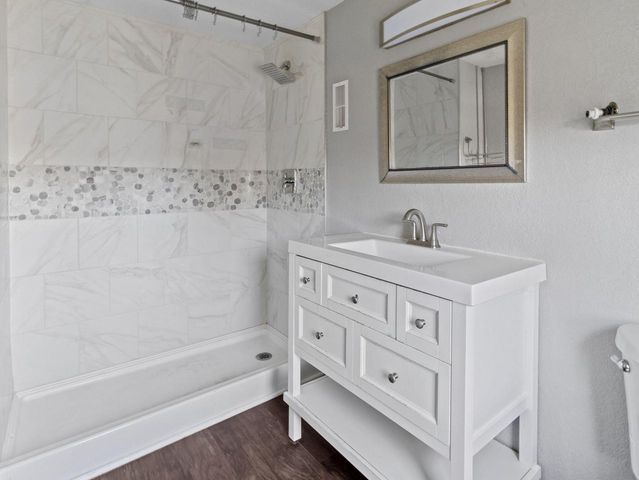 4768 N 52nd STREET, Milwaukee, WI 53218