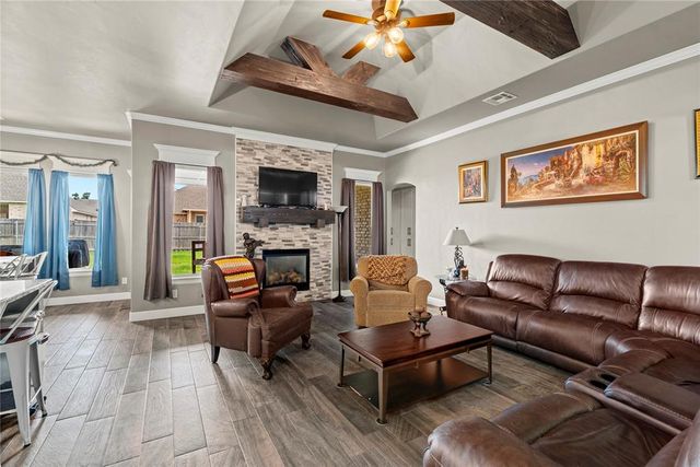 4813 Hidalgo Avenue, Mustang, OK 73064