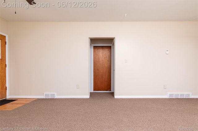 1463 Reo Avenue, Lincoln Park, MI 48146
