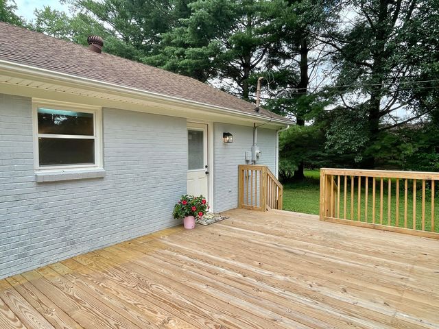 109 Echo Springs Drive, Frankfort, KY 40601