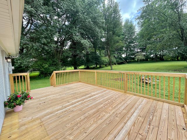 109 Echo Springs Drive, Frankfort, KY 40601